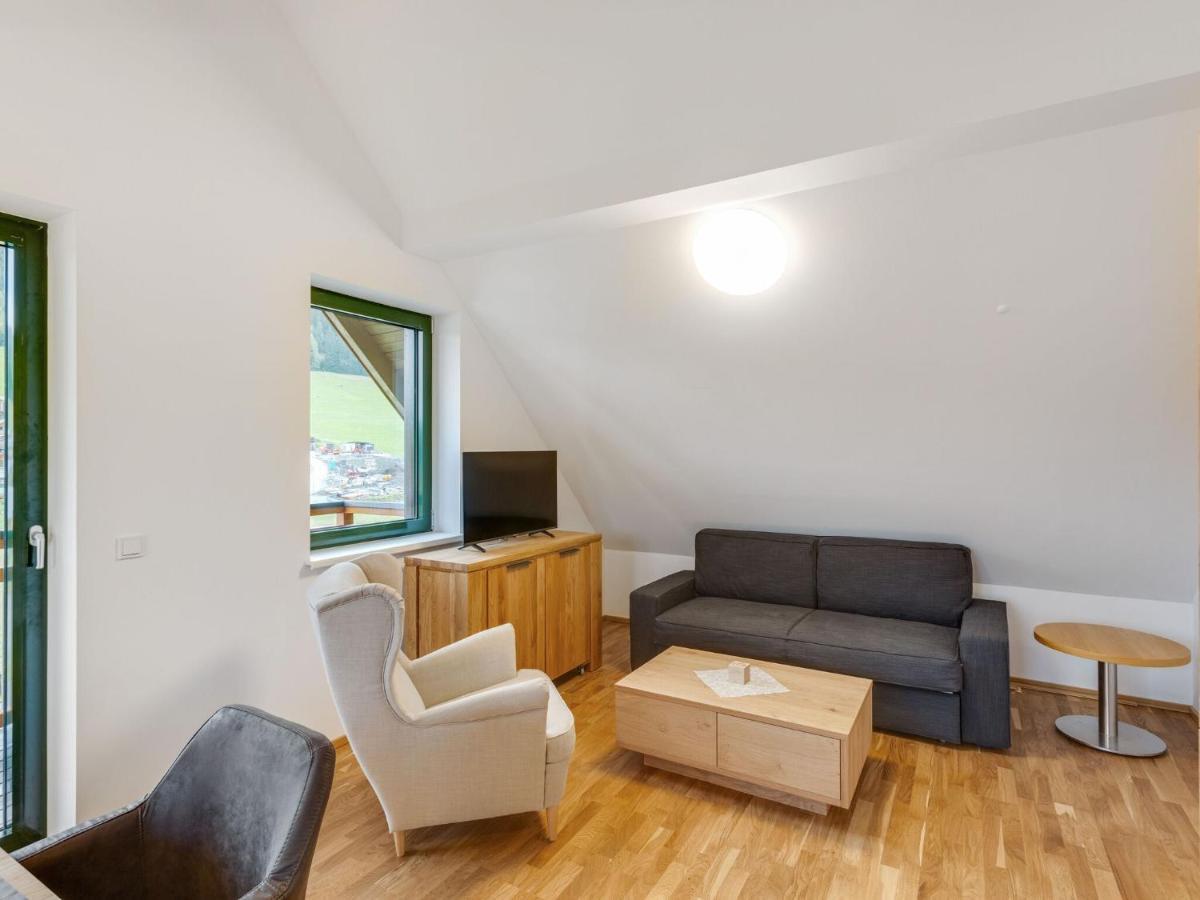 Apartment In Hohentauern Near Ski Area Екстер'єр фото