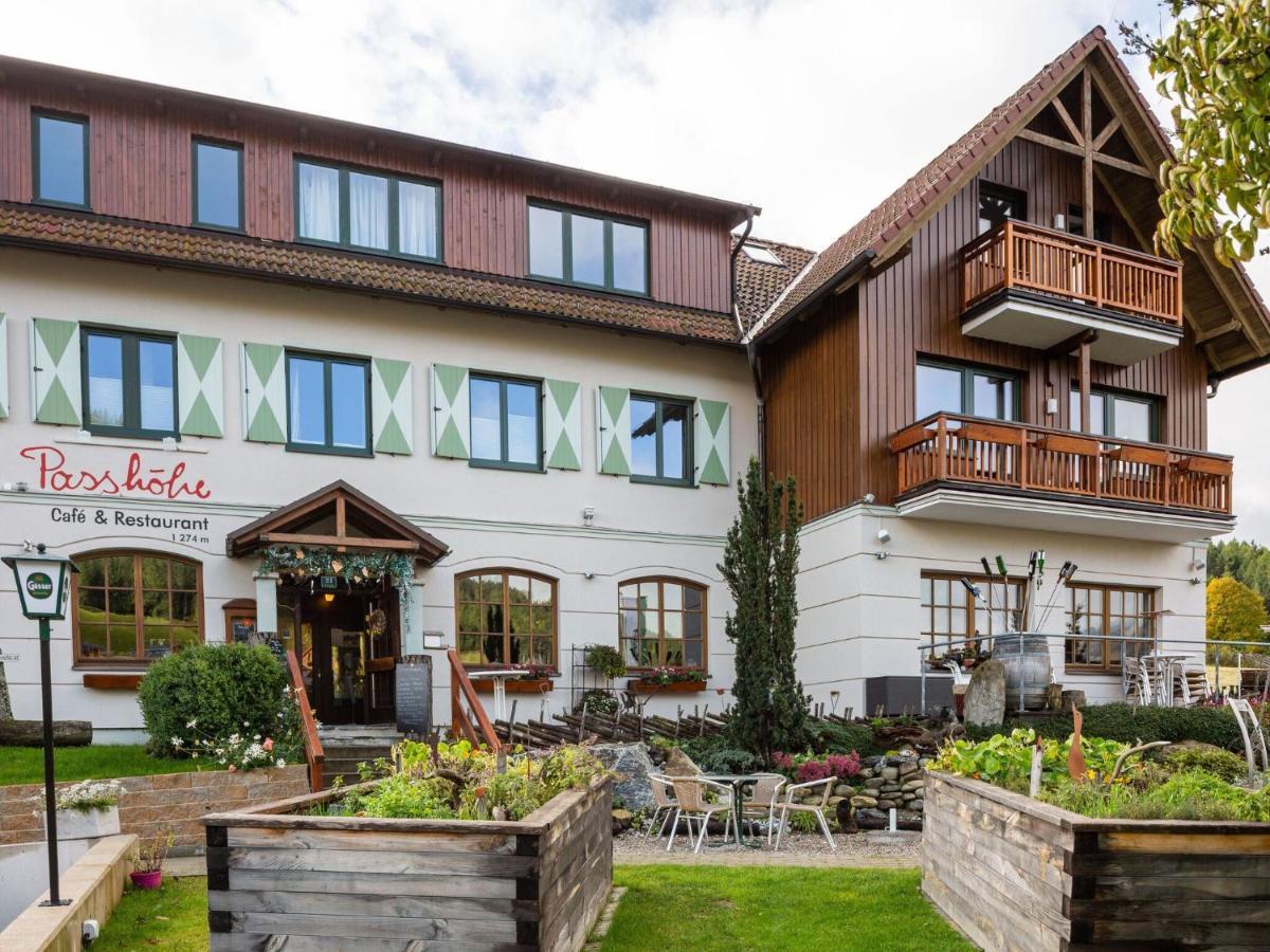 Apartment In Hohentauern Near Ski Area Екстер'єр фото